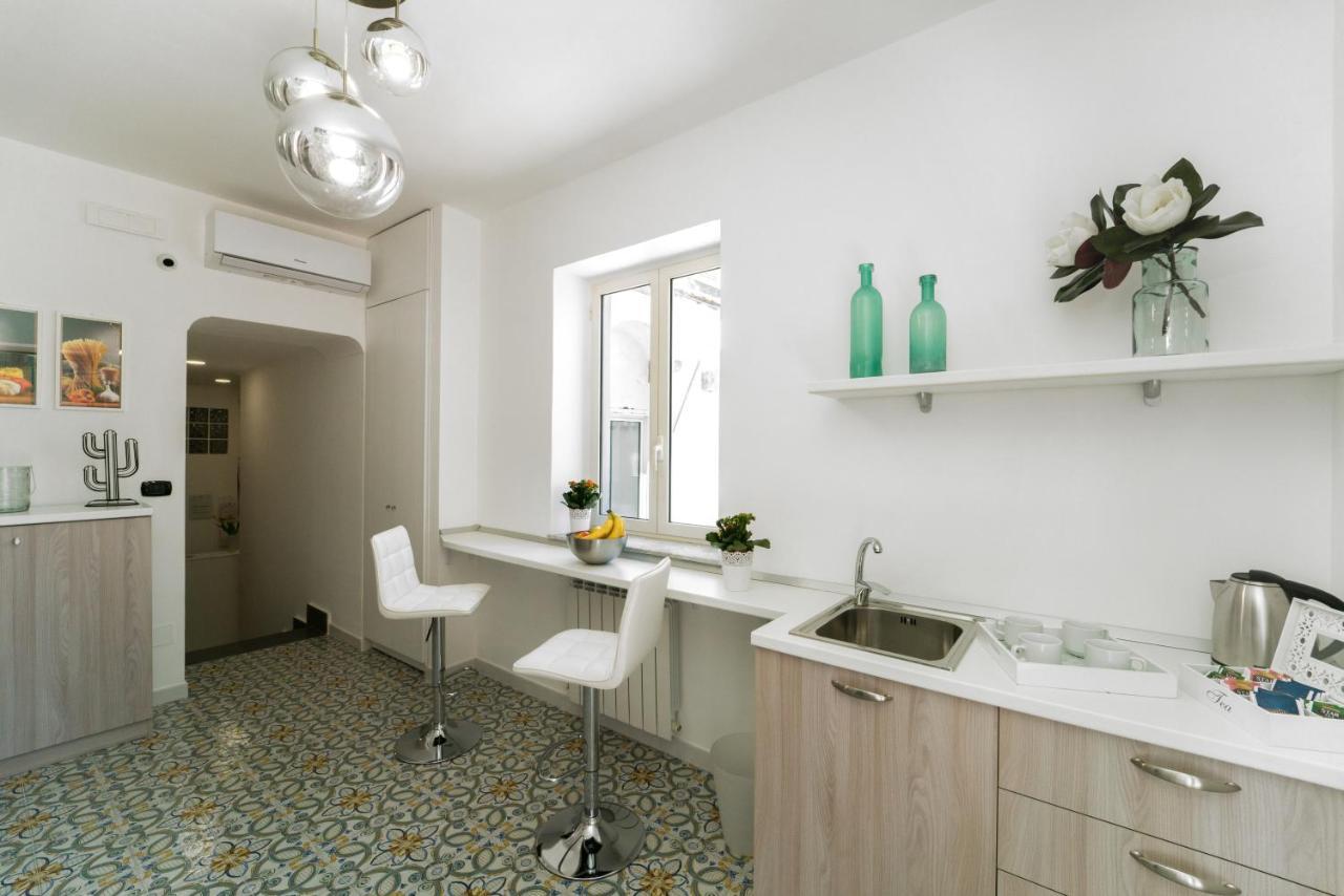 Suite & Luxury Rooms Palazzo Diomede Carafa Νάπολη Εξωτερικό φωτογραφία