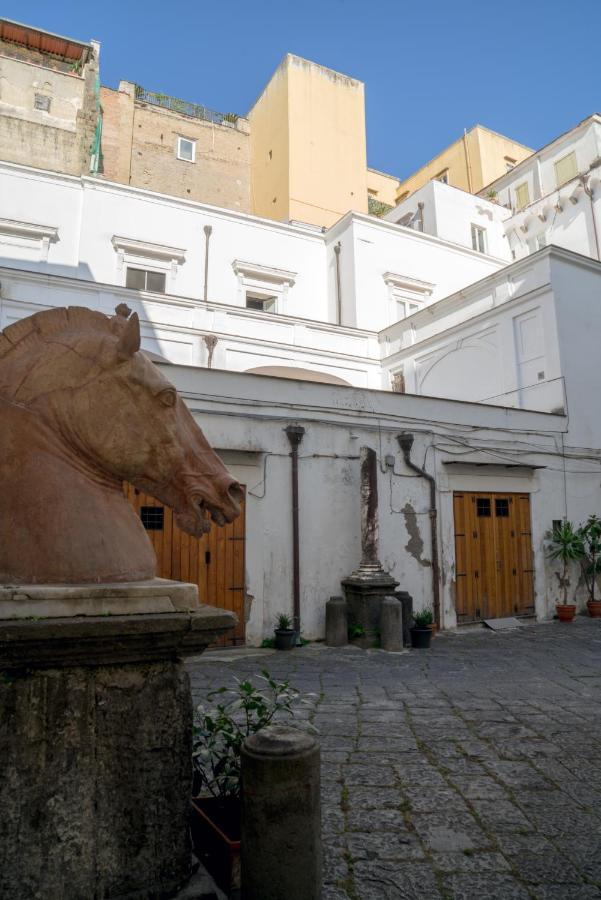 Suite & Luxury Rooms Palazzo Diomede Carafa Νάπολη Εξωτερικό φωτογραφία
