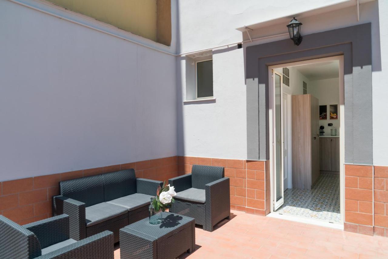 Suite & Luxury Rooms Palazzo Diomede Carafa Νάπολη Εξωτερικό φωτογραφία