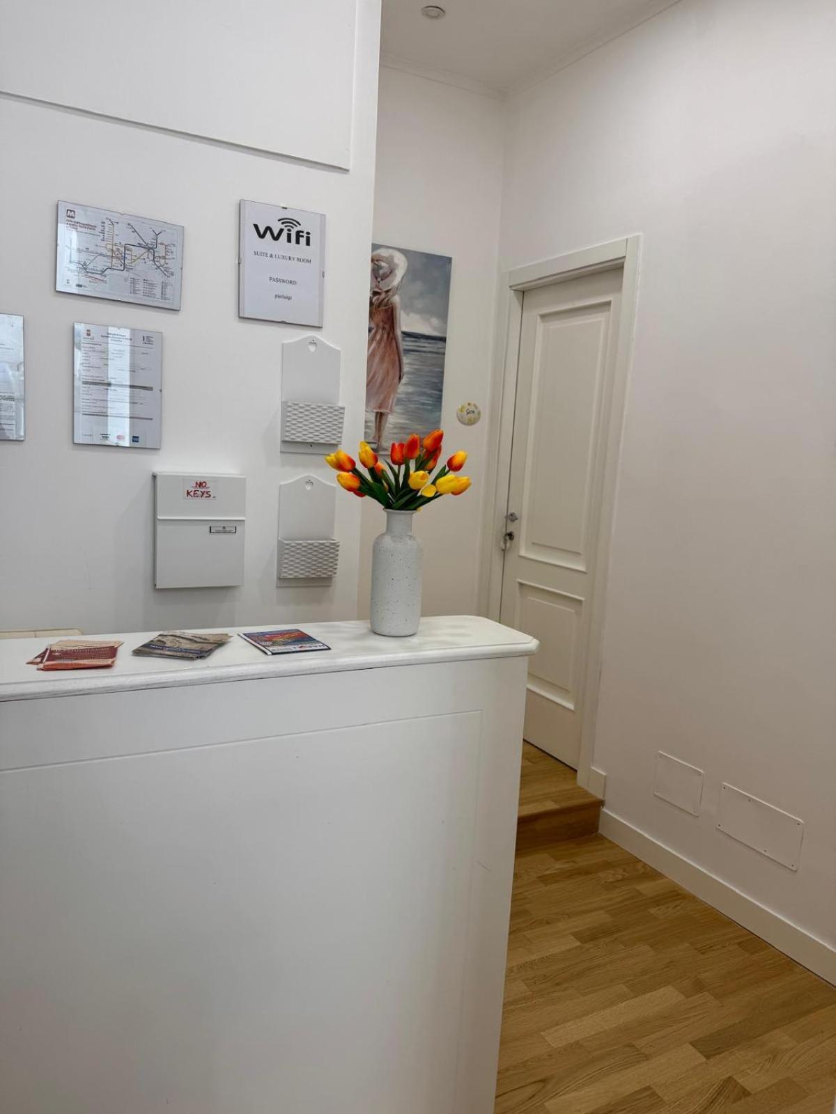 Suite & Luxury Rooms Palazzo Diomede Carafa Νάπολη Εξωτερικό φωτογραφία